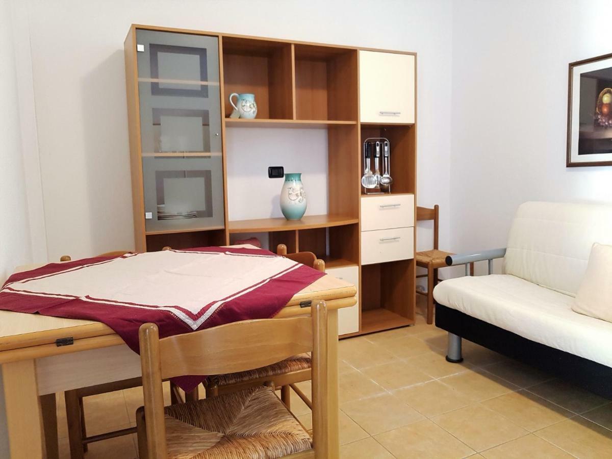 Su Pranu Hotel Onifai Bagian luar foto