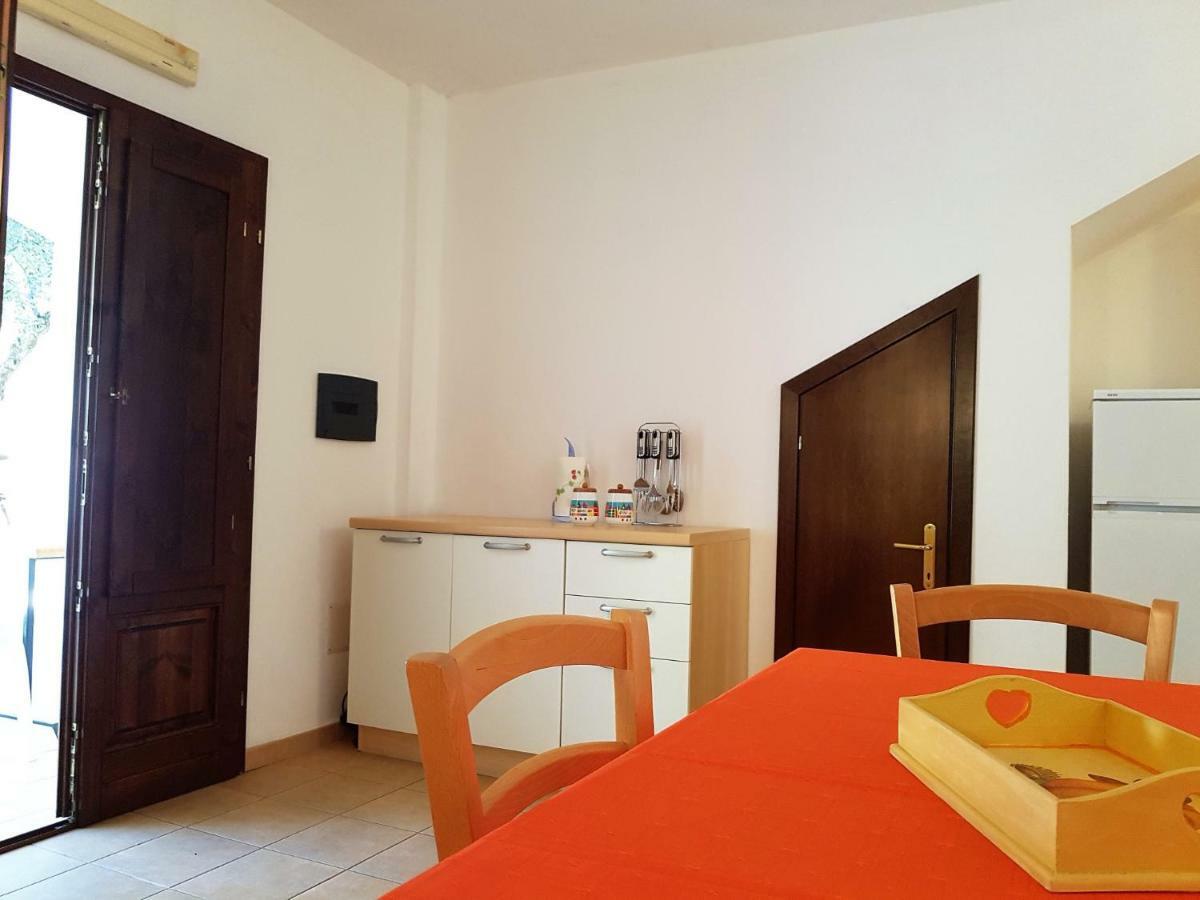 Su Pranu Hotel Onifai Bagian luar foto