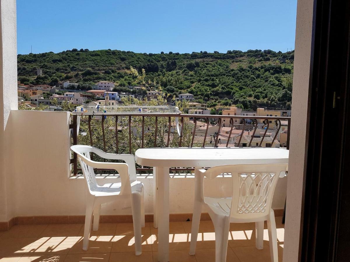 Su Pranu Hotel Onifai Bagian luar foto
