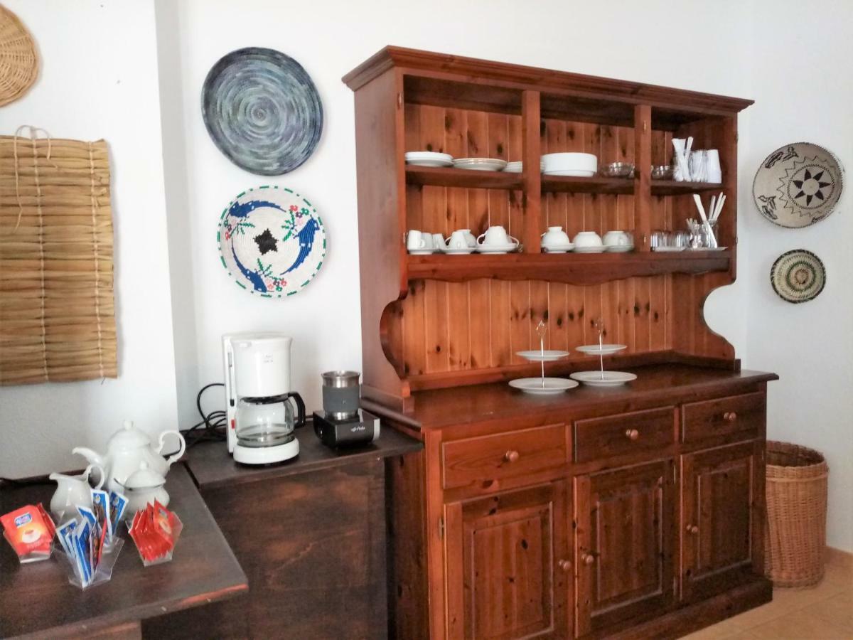 Su Pranu Hotel Onifai Bagian luar foto