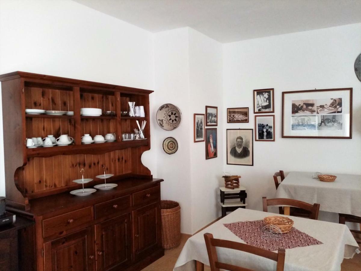 Su Pranu Hotel Onifai Bagian luar foto